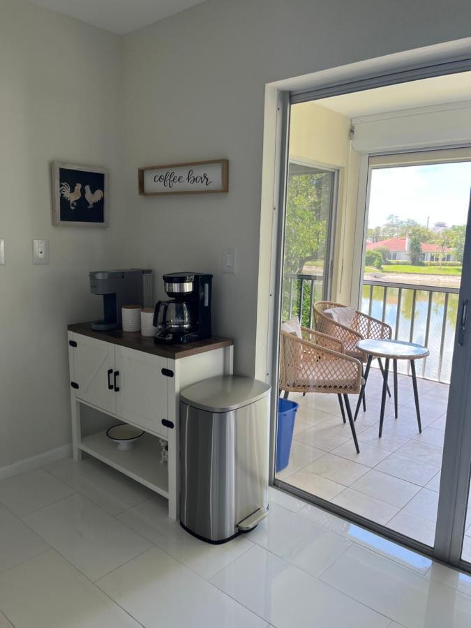 Great Location With Lake View North North Naples Exteriér fotografie
